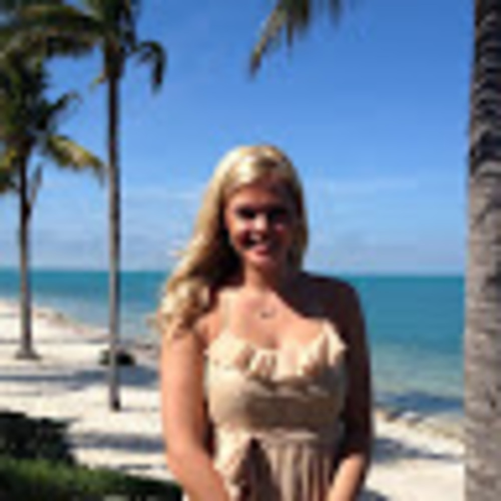 Meet your Posher, Stacy